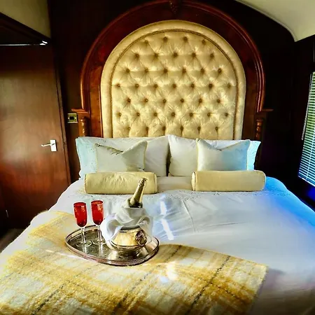 The Carriage - A First Class Experience *