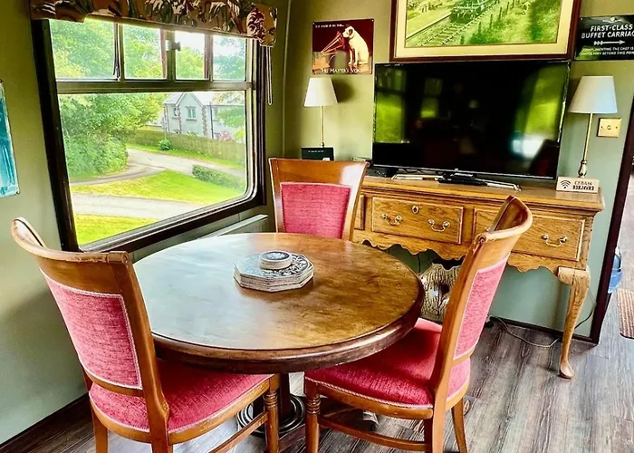 The Carriage - A First Class Experience *